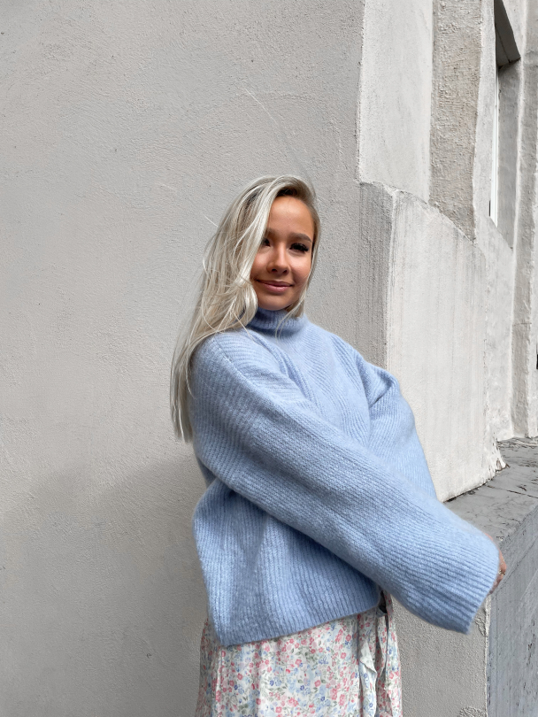 Felicia Oversized Knit - Light Blue  - Image 5