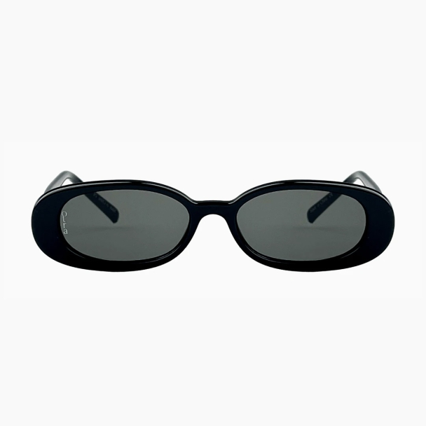 Gina Black Smoke - Image 1