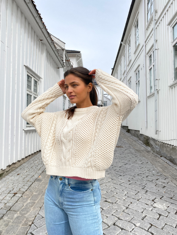 Hegre Sweater  - Image 4