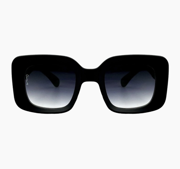 Bella Black  - Image 1