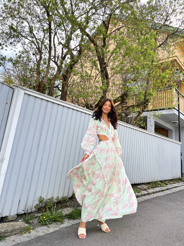 Kelly Maxi Dress - Green - Image 9