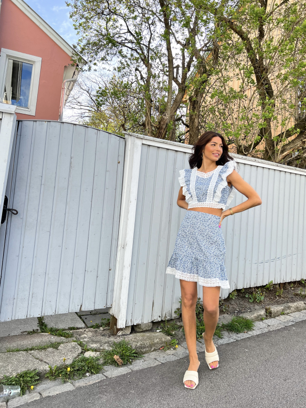 Melissa Top - Blue Flower  - Image 6