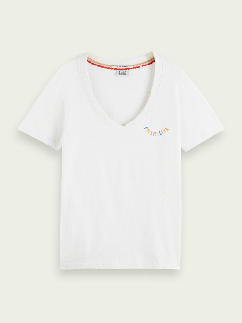 Regular-fit T-shirt with small embroidery 