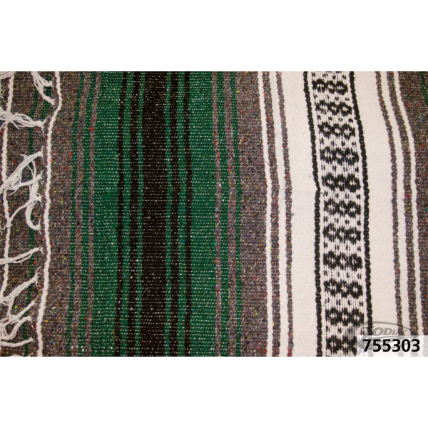 Mexico Teppe. Veracruz, forest green, charcoal & white