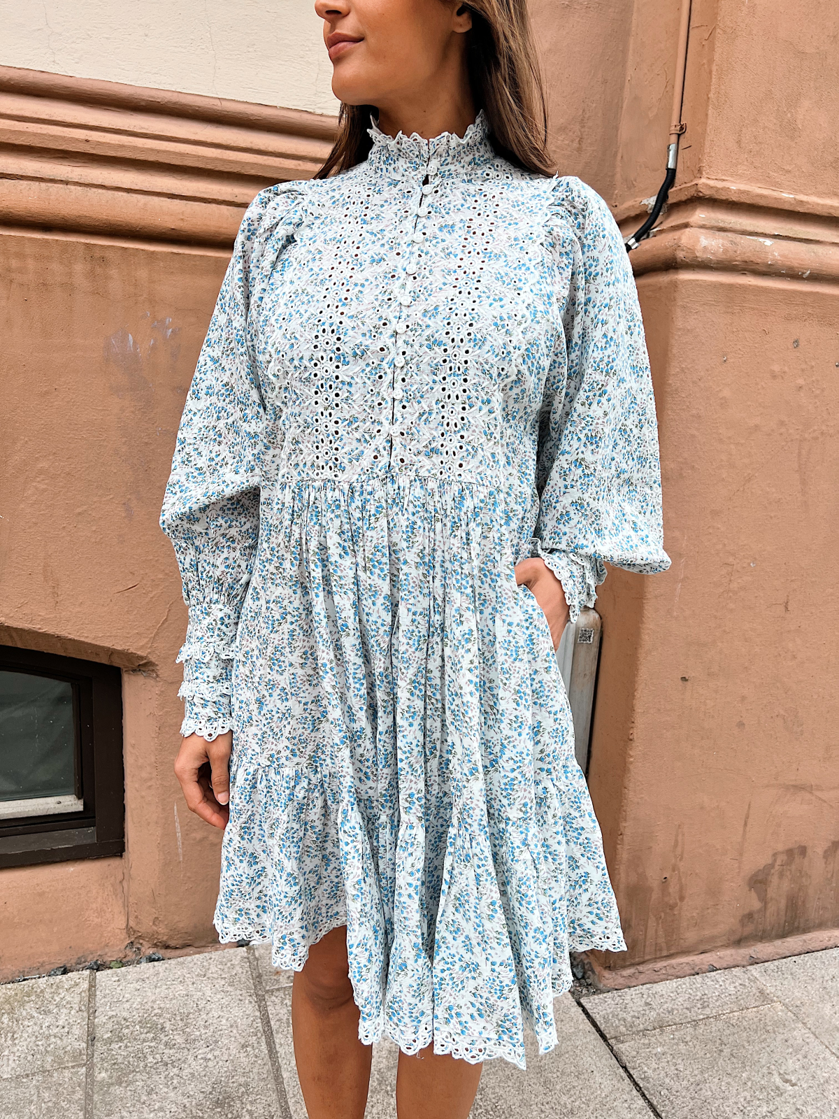 white christmas dresses Cotton Slub Shift Dress Flower Market – hvit tråd main image 1