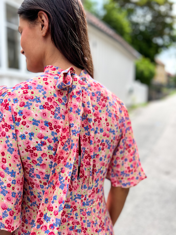 Tieback Gown - Blooming - Image 2