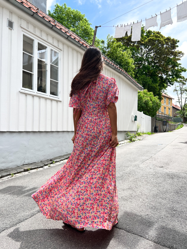 Tieback Gown - Blooming - Image 4
