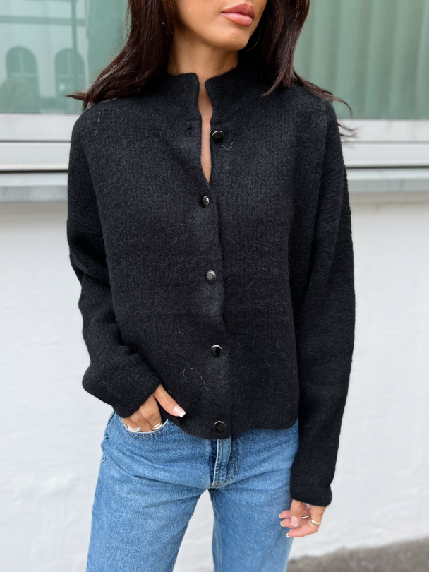 Alpha short cardigan - Black - Image 1