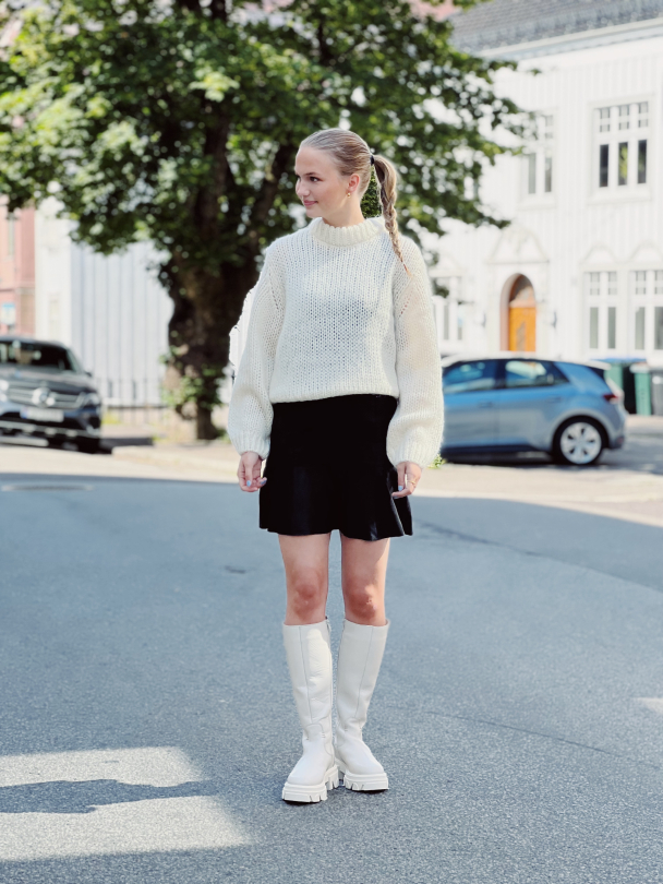 Susanne Knit O-neck - Birch - Image 2