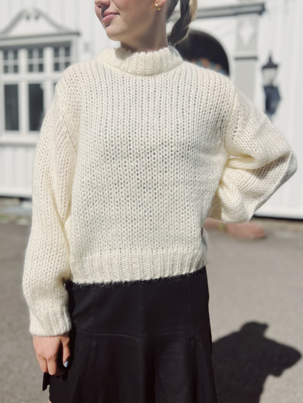 Susanne Knit O-neck - Birch - Image 1