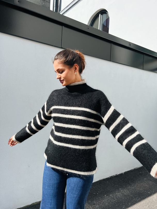 Ovalis Knit T-Neck - Black  - Image 7