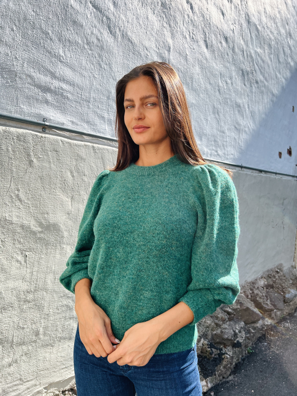 Alpha pullover -Abundant Green  - Image 4