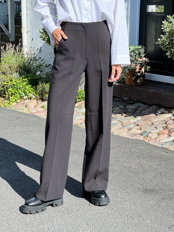 Evie Classic Trousers - Black  - Image 1