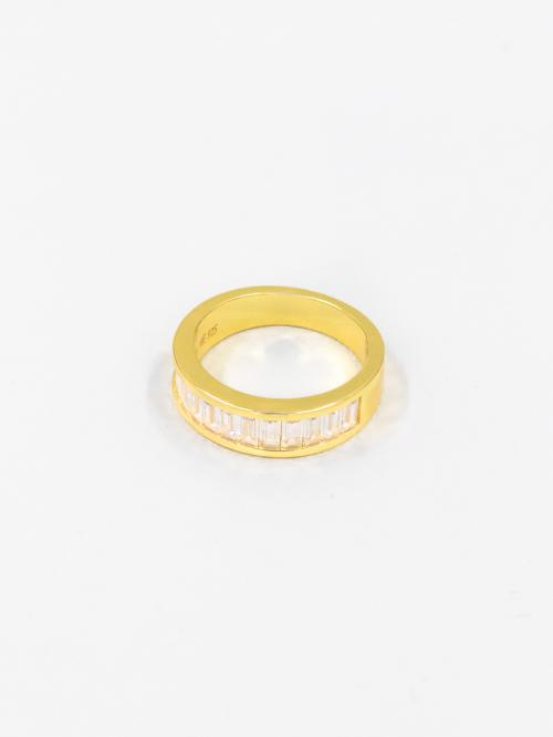Diamond Row Ring Gold