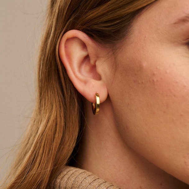 ORELIA Flat Huggie Hoop - Image 2