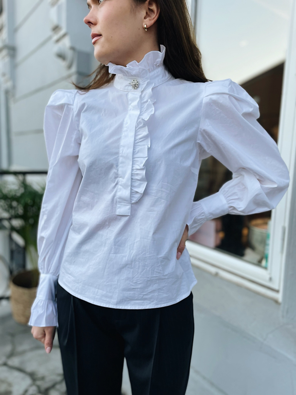Brandy - Bright White - Image 1