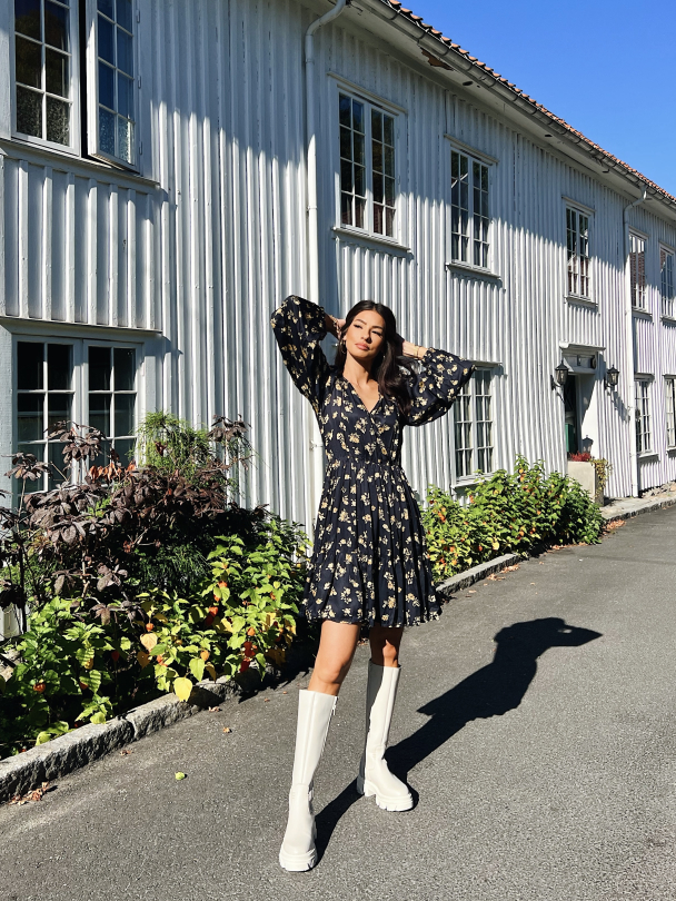 Ingrid Dress - Vintage Bloom  - Image 2