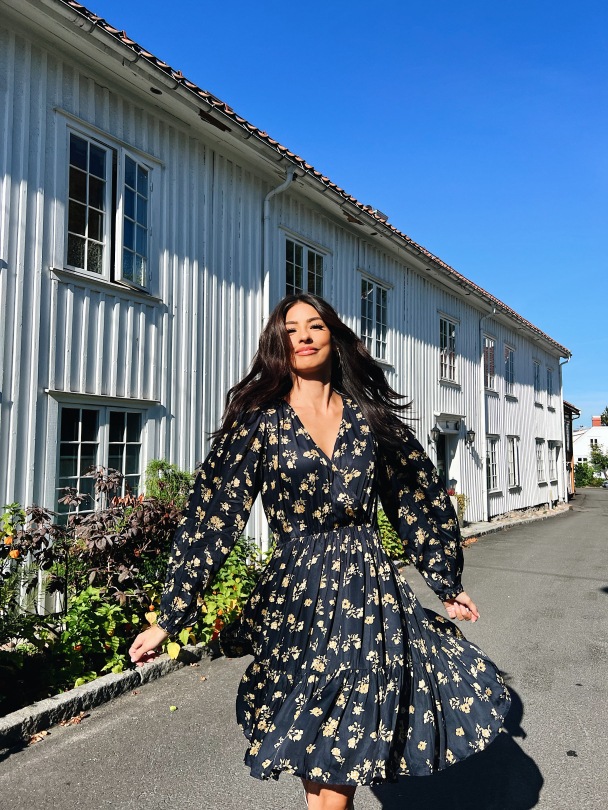 Ingrid Dress - Vintage Bloom  - Image 4