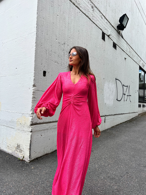 Sequin Long-sleeved Dress Pink - Image 9