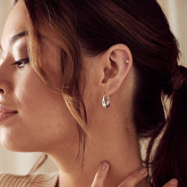 ORELIA Tapered Hoops - Image 2