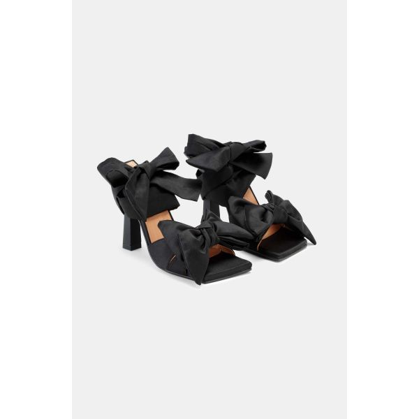 HEELED BOW SANDALS