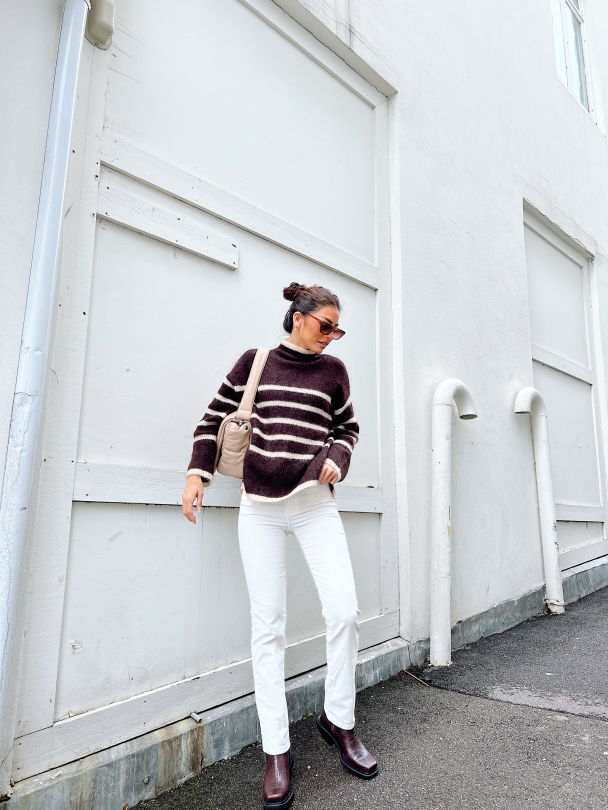 Ovalis Knit T-Neck - Delicioso - Image 4
