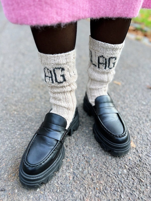 Hoddevika Socks - Sand  - Image 1