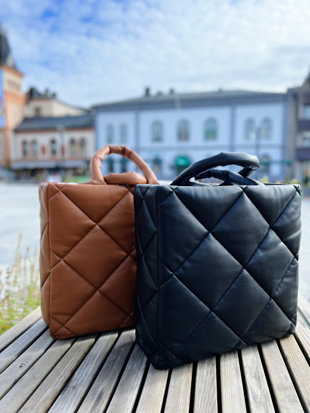 Assante Diamond Bag ll - Black  - Image 4