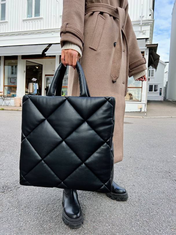 Assante Diamond Bag ll - Black  - Image 5
