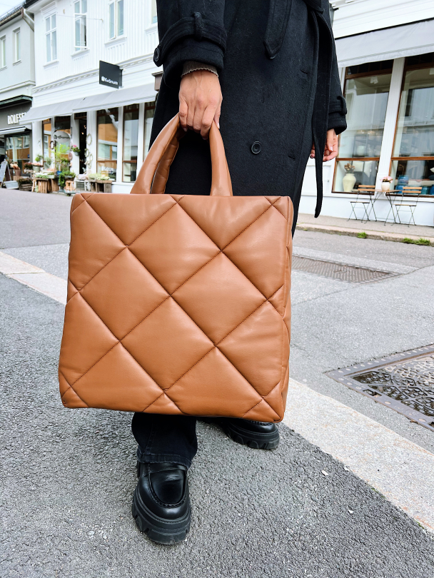 Assante Diamond Bag ll - Tan  - Image 4