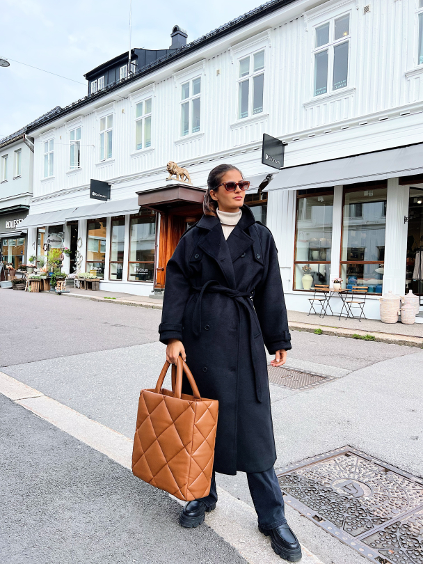 Assante Diamond Bag ll - Tan  - Image 5