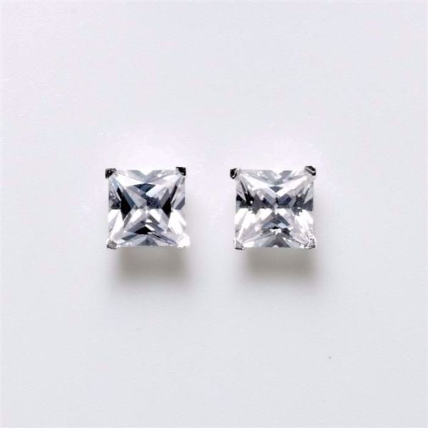 S&oslash;lv &oslash;restikk med 6x6mm zirkonia