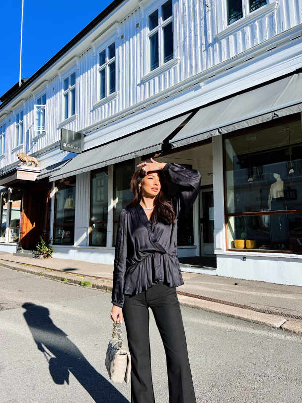 Lisa Blouse - Noir  - Image 10