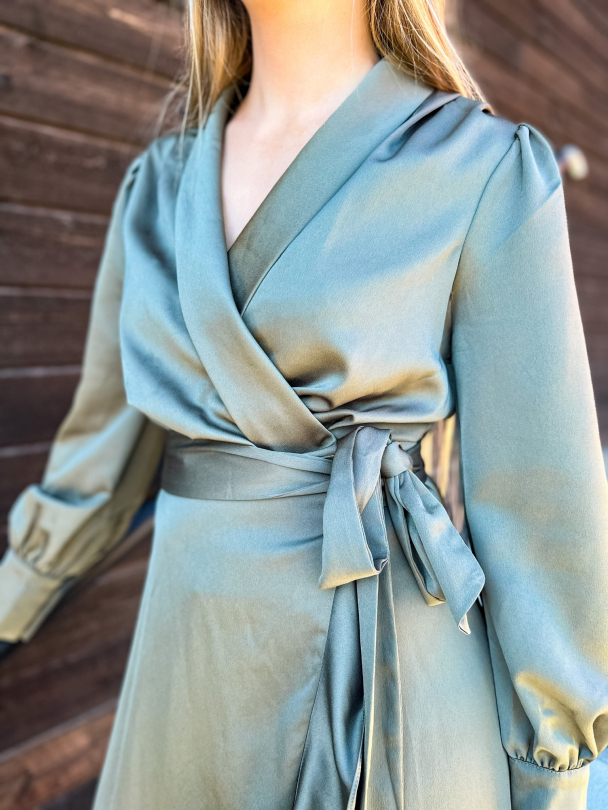 LOVE LOLITA Iza Maxi Dress - Image 4