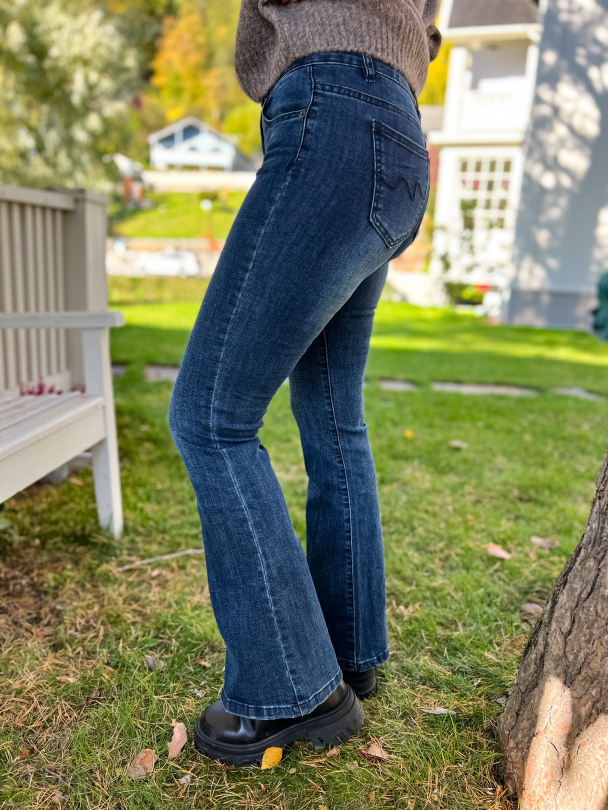 MILK ATELIER Farrah Jeans - Image 5