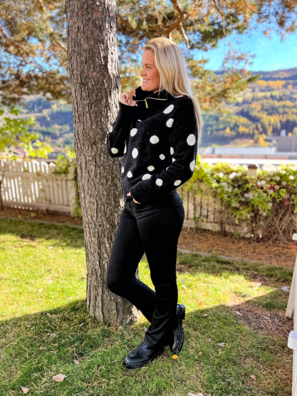 BENEDICTHE BY GOMAYE Knit - Image 3