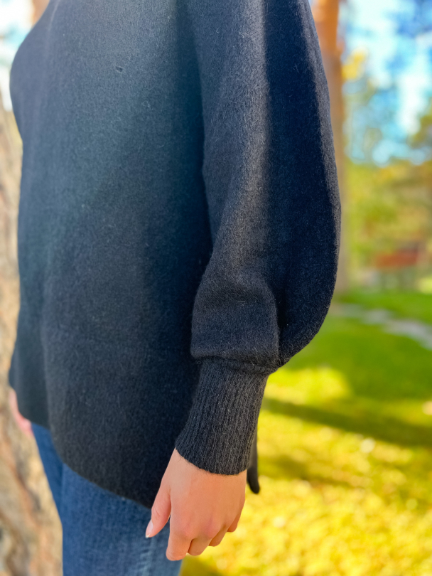 ELLA&IL Luni Alpaca Sweater - Image 3