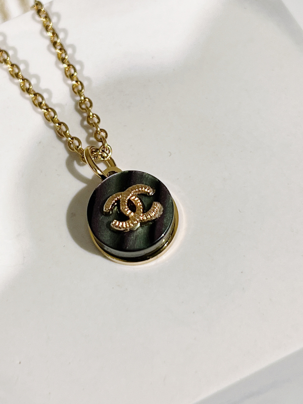 Chanel Mini - Moon  - Image 2