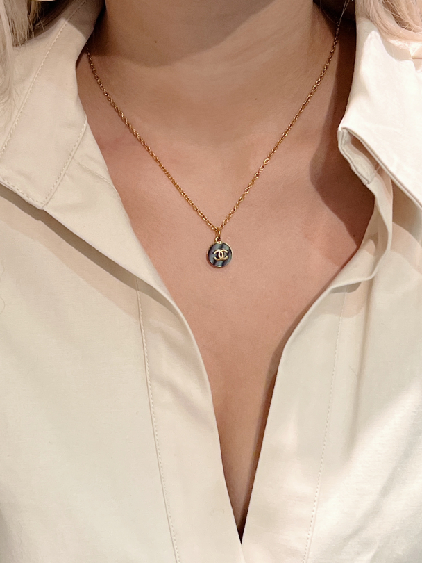 Chanel Mini - Moon  - Image 3