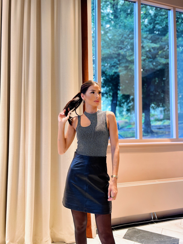 Crocly Short Leather Skirt - Black  - Image 3