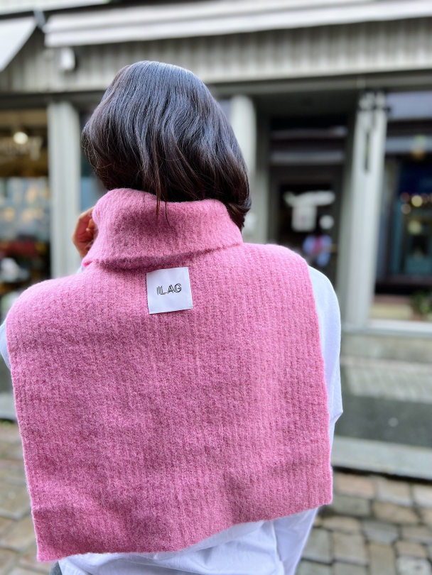 Huglo Neckwarmer - Prism Pink - Image 5