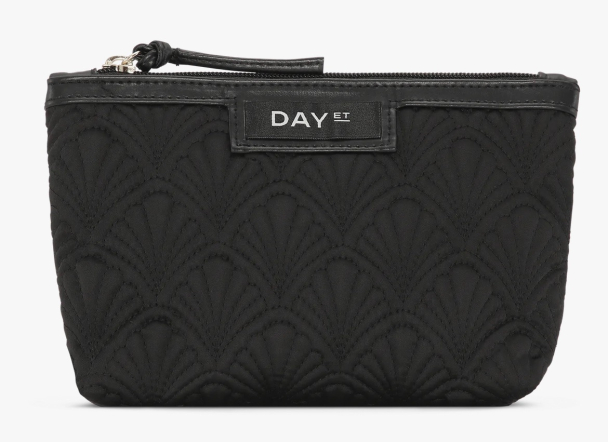 Day Gweneth Q Wow Mini