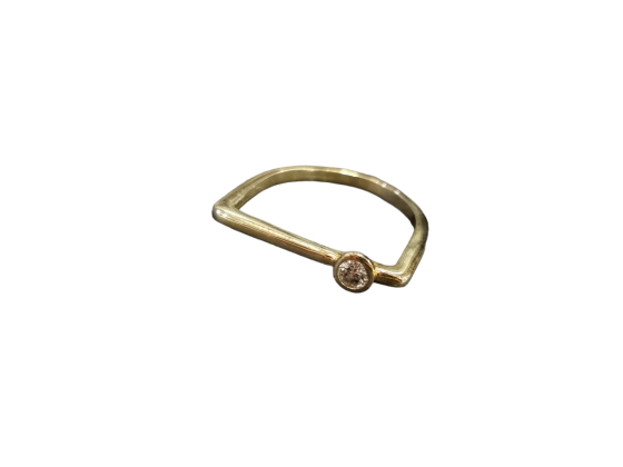 Forgylt ring m. blank stein