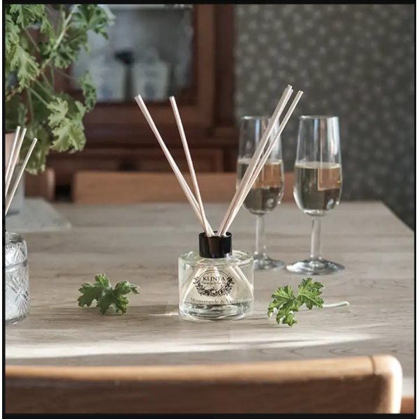 Duftpinner Mousserende og vanilje 120ml |Diffuser fra Klinta 