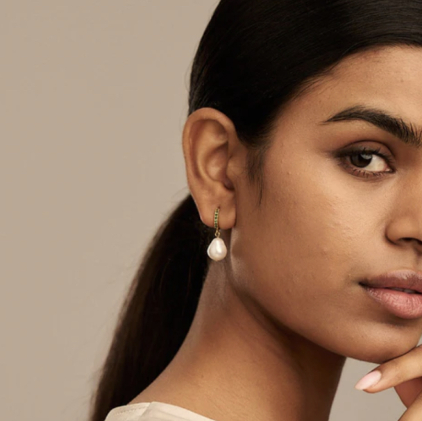 ORELIA Pearl Drop Emerald  - Image 3