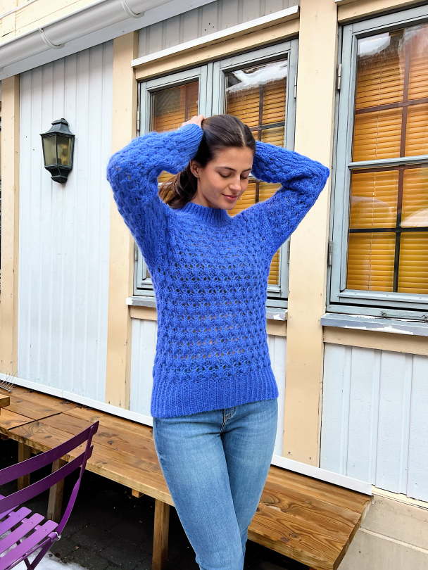 IIanka Knit O-Neck - Amparo Blue  - Image 3