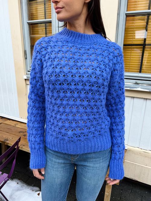 IIanka Knit O-Neck - Amparo Blue 