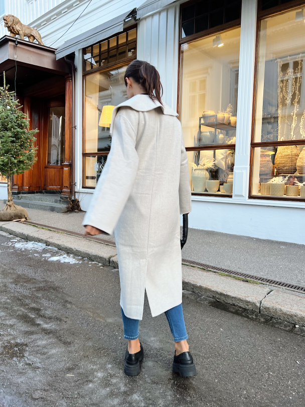 Alma Handmade Wool Mix Coat - Light Grey Melange - Image 5