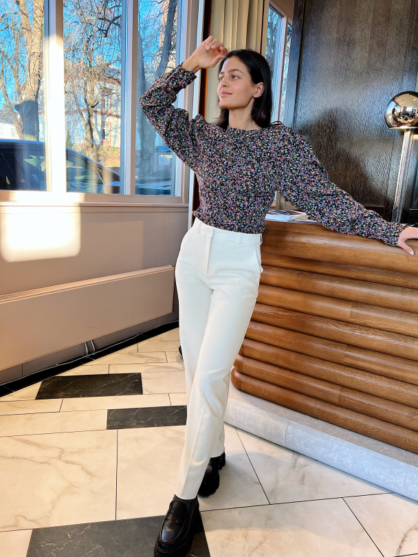 Pose Top - Multi  - Image 5
