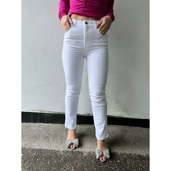 Malena F Megalia Shot White
